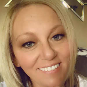 Meet your Posher, Janel